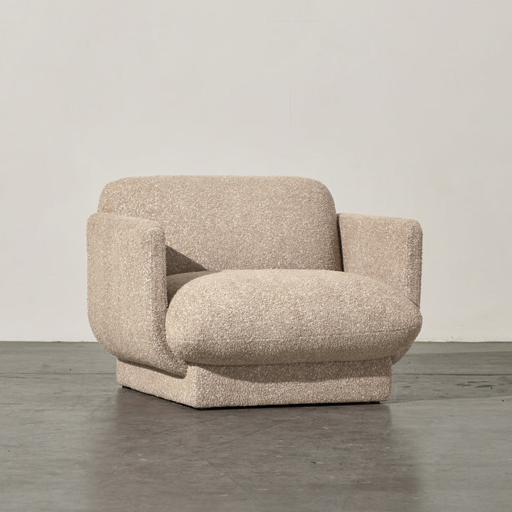 Bonnie Chair The Bonnie Chair is a luxurious and inviting armchair that combines comfort, style, and contemporary elegance. With its generous size, the Bonnie Chair offers ample space for relaxation. For enhanced comfort, the Bonnie Chair features a plush