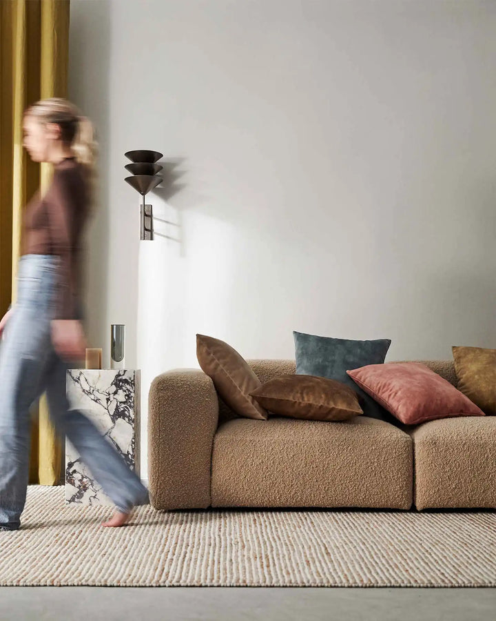 Ava Burnish Cushion – Timeless Velvet Comfort Discover the Ava Burnish cushion: luxuriously soft, available in 20 colorways, and perfect for every season.