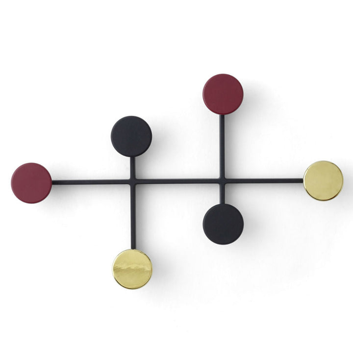 Audo CPH Afteroom Coat Hanger by Audo Copenhagen - Guided by the same principles of simplicity and authenticity that define the Afteroom series, the Afteroom Coat Hanger takes cues from Bauhaus and Modernist design. This refined yet straightforward wall-m