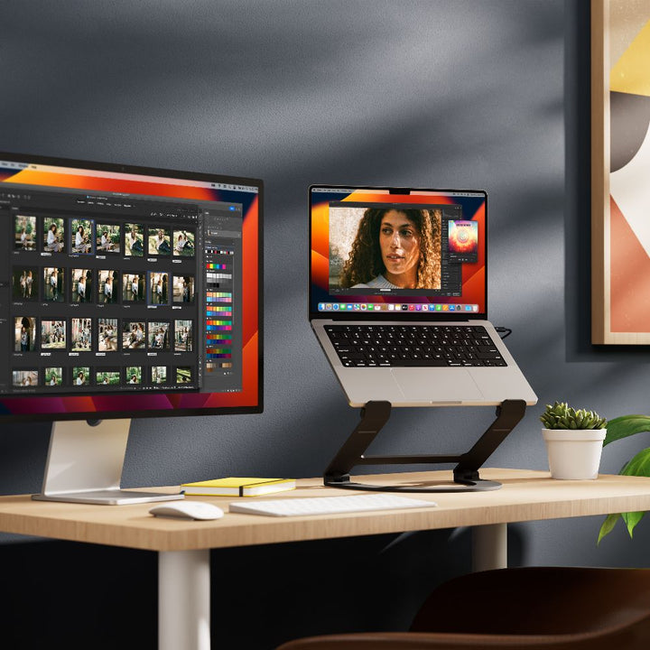 Twelve South Curve Flex flexible desktop stand for MacBook / Laptops Black