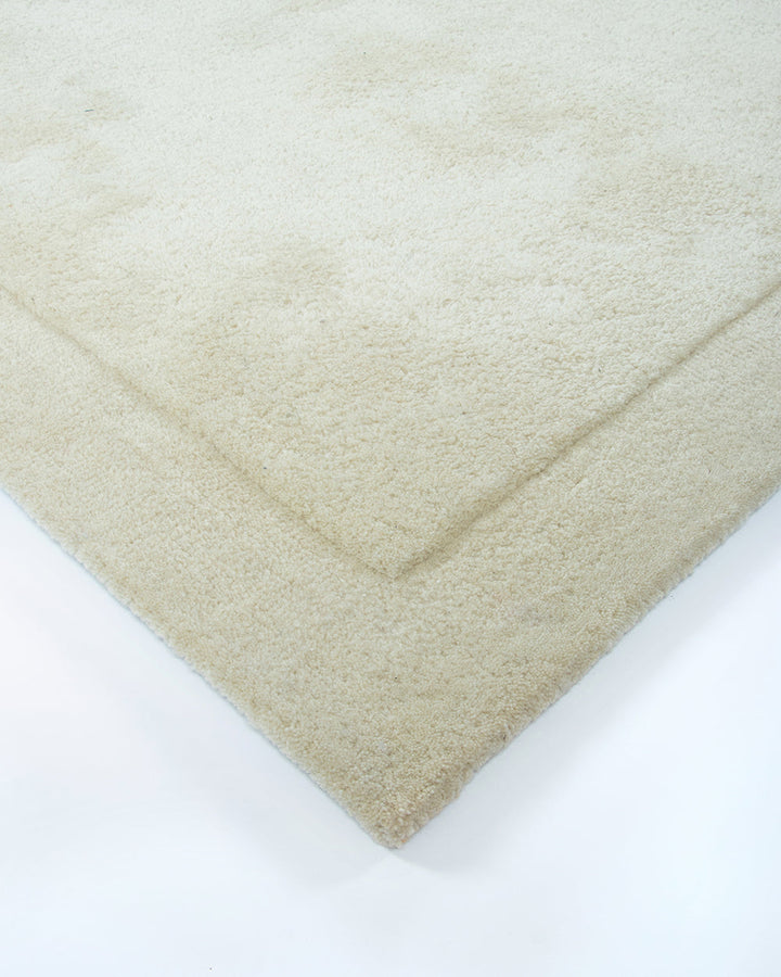 Norfolk Ivory Floor Rug