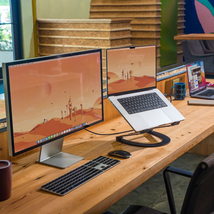 Twelve South Curve Flex flexible desktop stand for MacBook / Laptops Black