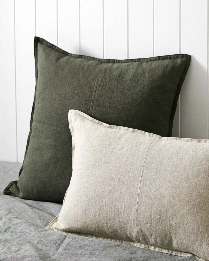 Como Linen Cushion - Elegant & Luxurious Design Discover the Como Linen cushion, crafted from premium European linen for a stylish, soft vintage feel in your home decor.