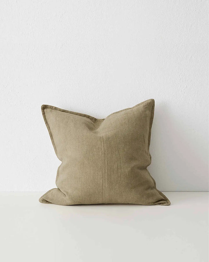 Como Clay Premium Linen Cushion - Warm Elegance Discover Como Clay, a luxurious stonewashed linen cushion in warm brown tones, featuring elegant double stitch French seam.