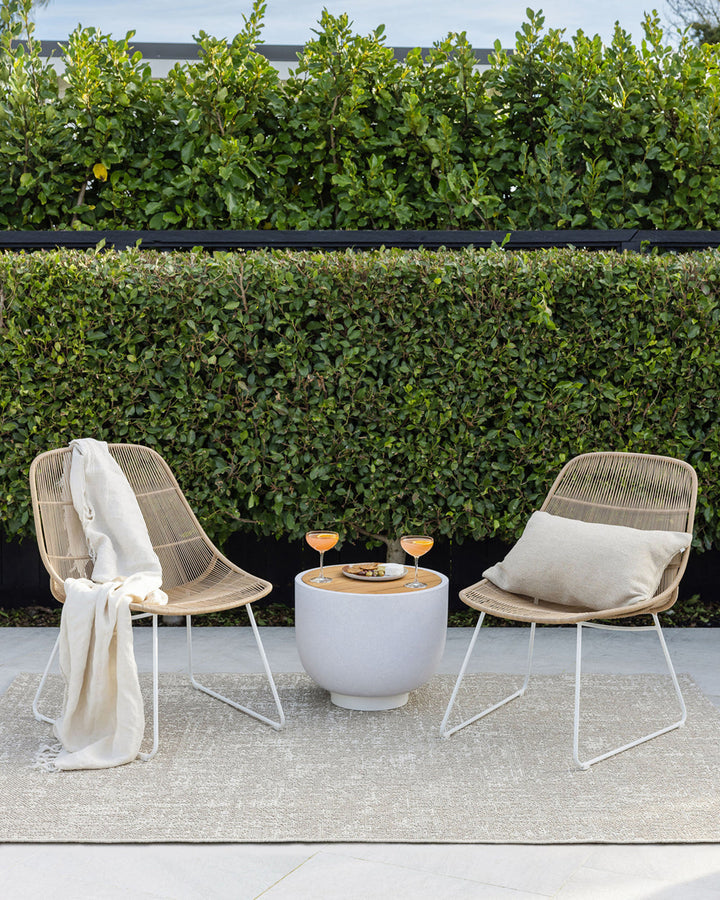 Rattan Floor Rug Add effortless style to your outdoors with the relaxed aesthetic of our Rattan outdoor rug. A stunning, textural piece, Rattanâ€™s durable composition is easy to care for, and translates well indoors for areas of high-traffic. Rich in tex