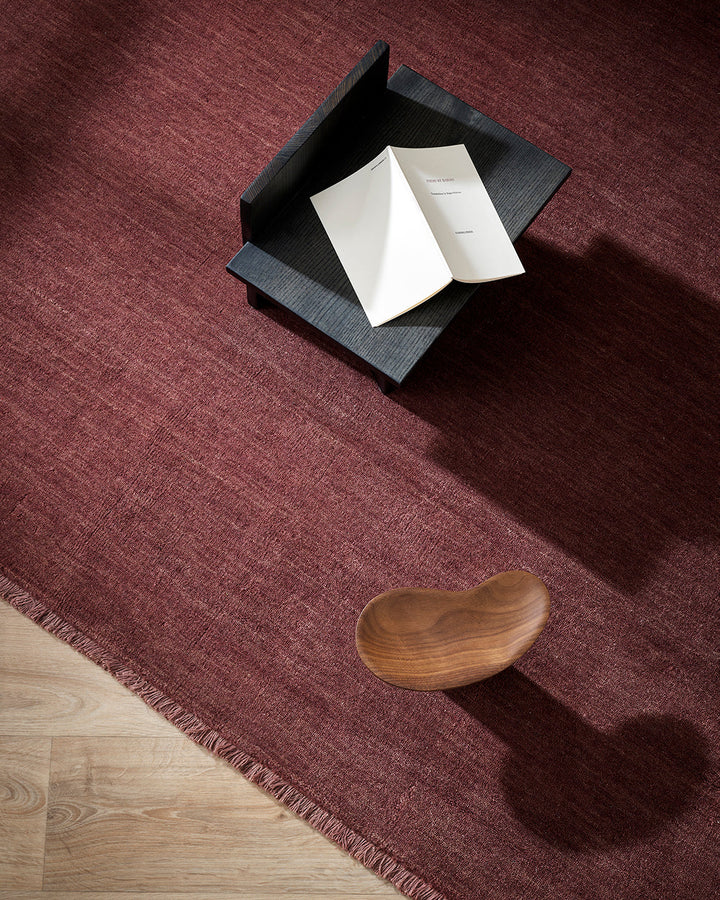 Sandringham Floor Rug Create a sophisticated sanctuary with the dense, sumptuous pile of the Sandringham. Soft and supportive underfoot, this floor rug is handknotted from 100% wool, featuring a cut pile and delicate fringing at both ends. The neutral fog