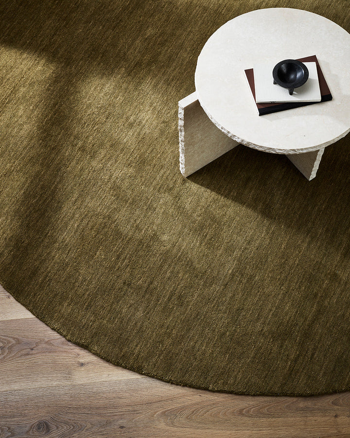 Sandringham Moss Round Floor Rug Baya