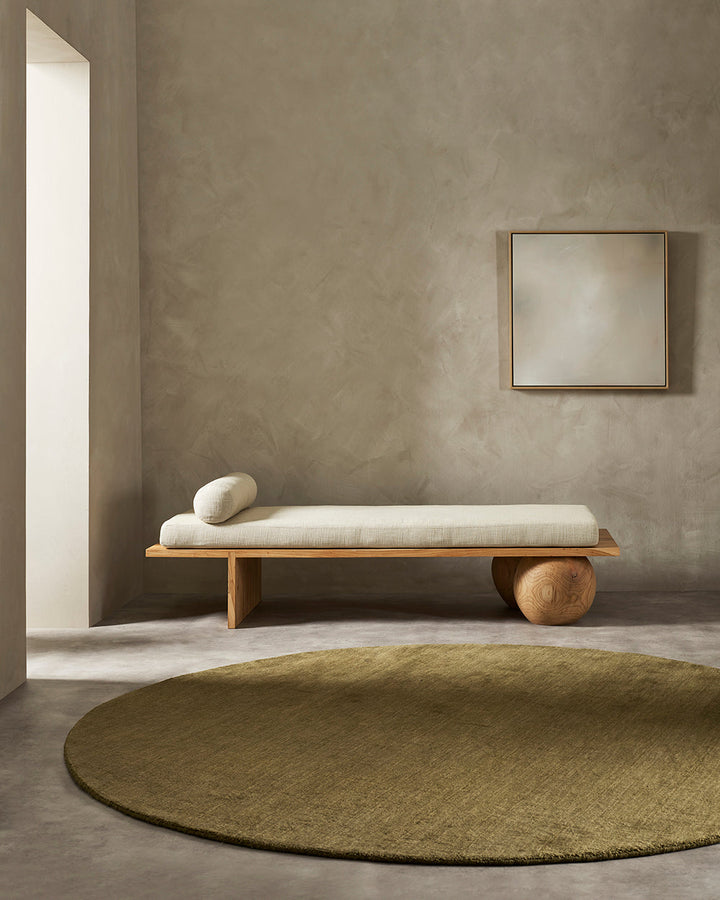 Sandringham Moss Round Floor Rug Baya