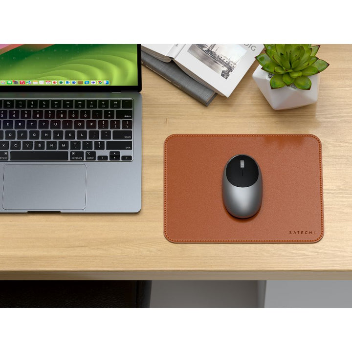 Satechi Vegan-Leather Premium Mouse Pad Brown