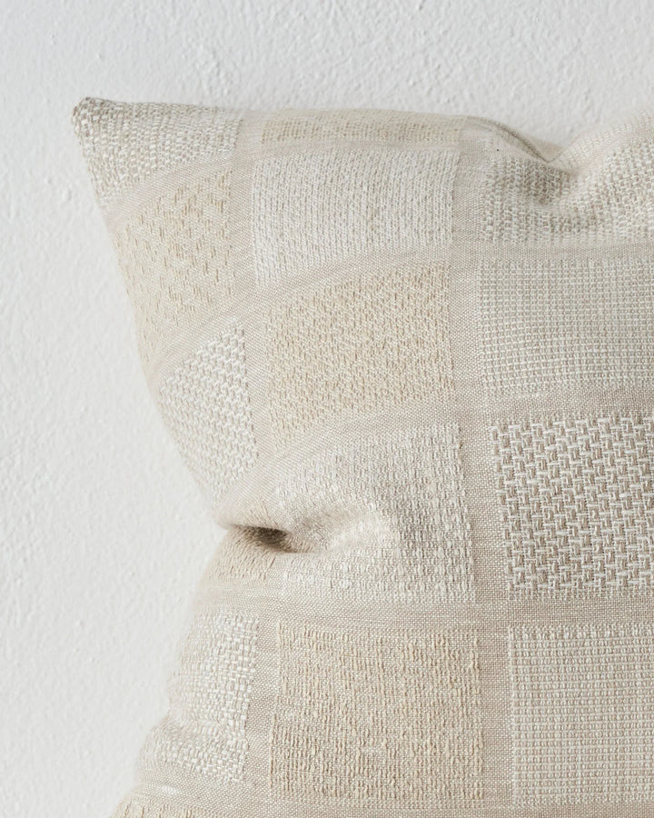 Bodrum Hemp A contemporary, woven linen interpretation of a geometric checkerboard. Featuring panels of varied weave structures and subtle colour variations.The blend of soft, tonal yarns in Bodrum creates a textured feel. Colourway Hemp provides natural