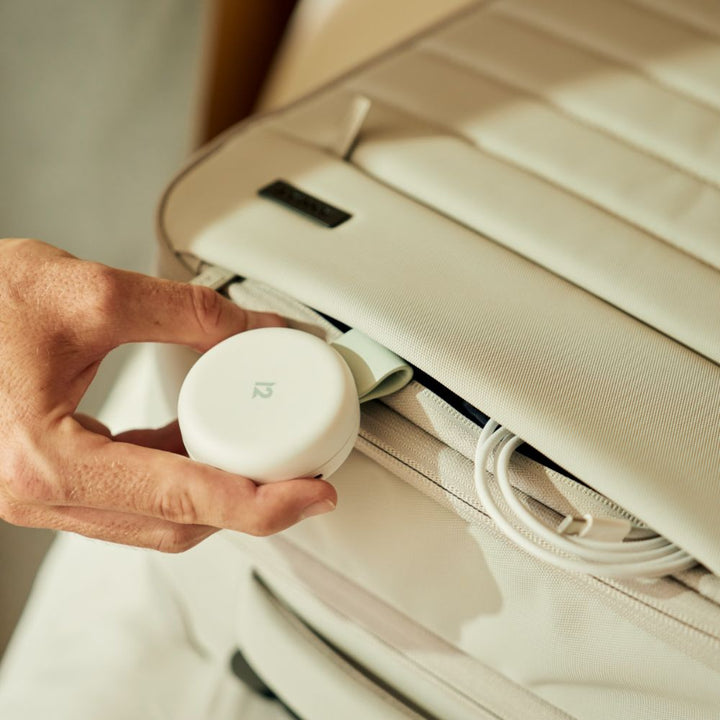 Twelve South ButterFly SE 2-in-1 Qi2 Travel Charger White