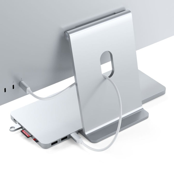 Satechi USB-C Slim Dock for 24” iMac Designed to fit the 2021 iMac (24-inch) exclusively, the Satechi USB-C Slim Dock for 24” iMac provides a built-in enclosure to add external storage to your iMac and convenient access for all your most-loved ports and p