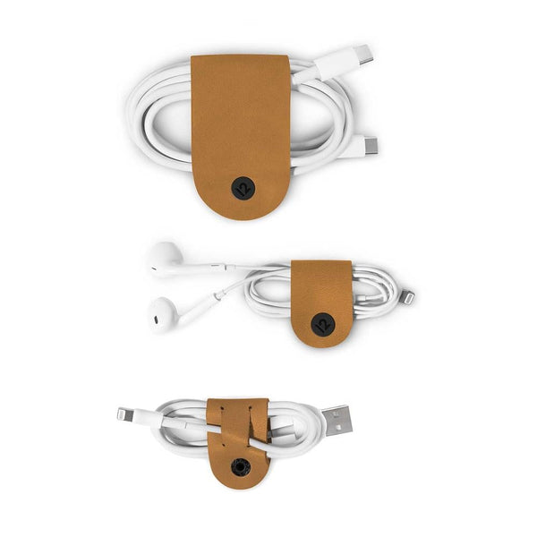 Buy online & save Cablesnap 3 Pack - Cognac |Twelve South |BEON.COM.AU Keep cords under control with CableSnap.CableSnaps are dapper leather wraps that keep your cables neatly coiled and tangle free. Sold in packs of three, each set includes one large and two small cable managers. Without cable wings on the new MacBook power adapters, your 2-metre USB-C charging cab... Twelve South at BEON.COM.AU