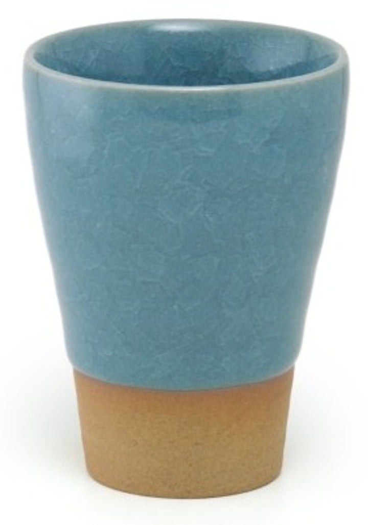 Kikko Blue Teacup 250ml by zerojapan | Coffee & Tea Cups | All Zero Japan products are designed and fully manufactured in Japan. The innovative designs look to the future while serving the needs of the present. All stages of manufacturing are monitored to