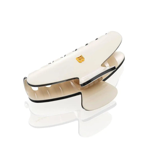 Buy Balmain Hair Pinch Clip Medium / Ivory & Black / Limited Edition SS23 Hair Clips Achieve effortless chic with the Black & Ivory Limited Edition SS23 Balmain Hair Pinch Clip Medium. Put the finishing touches on any hairstyle with this stylish statement