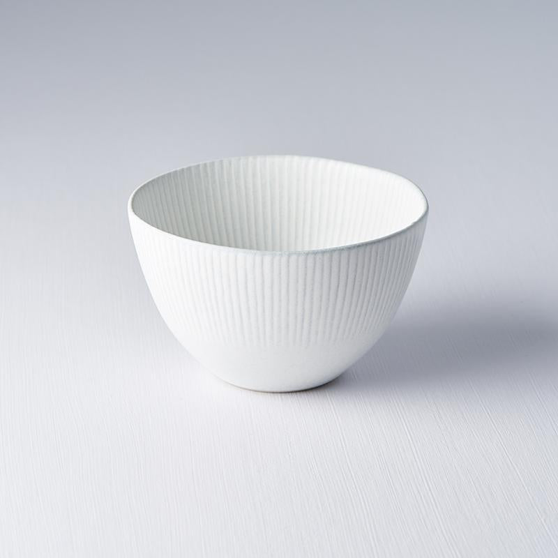 Save on Snow Leaf Medium Deep Bowl Made in Japan at BEON. 13.5cm diameter x 7.5cm height. Medium deep bowl in Snow Leaf design.This bowl can be used for an array of dishes, complimenting many with its unique design. Handmade in Japan. Microwave and dishwasher safe.