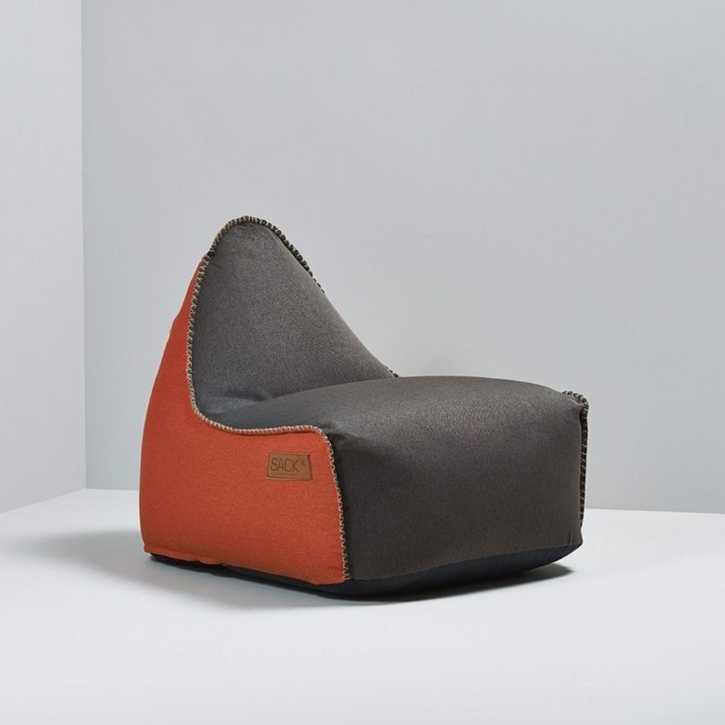 BEON.COM.AU ﻿Multi-functional bean bag chair in Danish design Always comfortable - for indoor use. The vintage RETROit is the only beanbag on the market where you can sit down holding a cup of coffee in one hand and a book in the other – and still sit comfortably! With RETROit we have rethought the beanbag a... Sackit Australia at BEON.COM.AU