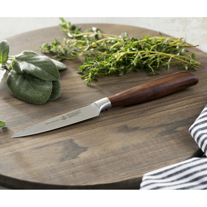 Buy online & save Royale Elite Spear Point Paring Knife 3.5 Inch (8.9cm) |Messermeister |BEON.COM.AU E9691 3         Royal Elite 3.5 Inch Spear Point Paring Knife The Messermeister Royal Elite 3.5 Inch Paring Knife is your go to for a variety of tasks requiring accuracy. This kitchen knife has a fine-edge blade that is designed to be an all-purpose culinary knife, similar to a chef’s knife, exce... Messermeister at BEON.COM.AU