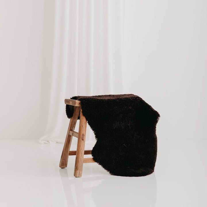 Buy and Save on The Kingston Sheepskin Rug Sheepskin Rugs | The Kingston Sheepskin Rug is an Australian classic reinvented. You'll find the perfect colour for your home from our beautiful array of modern, natural hues. Our short curly wool is only lightly