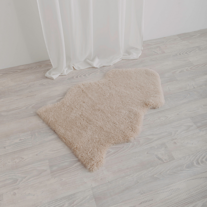 Buy and Save on The Kingston Sheepskin Rug Sheepskin Rugs | The Kingston Sheepskin Rug is an Australian classic reinvented. You'll find the perfect colour for your home from our beautiful array of modern, natural hues. Our short curly wool is only lightly