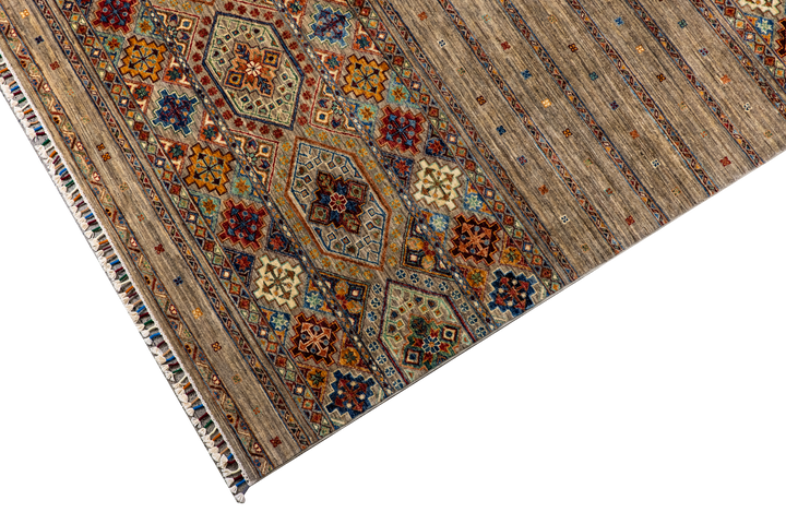 Buy Authentic Afghan Khorjin Handmade Rug Afghan Rugs made in Afghanistan at BEON | Size: Foundation: CottonPile: Handspun WoolShape: Rectangular Hand knotted and meticulously crafted by Afghan artisans in Afghanistan, this stunning Khorjin rug is made ou