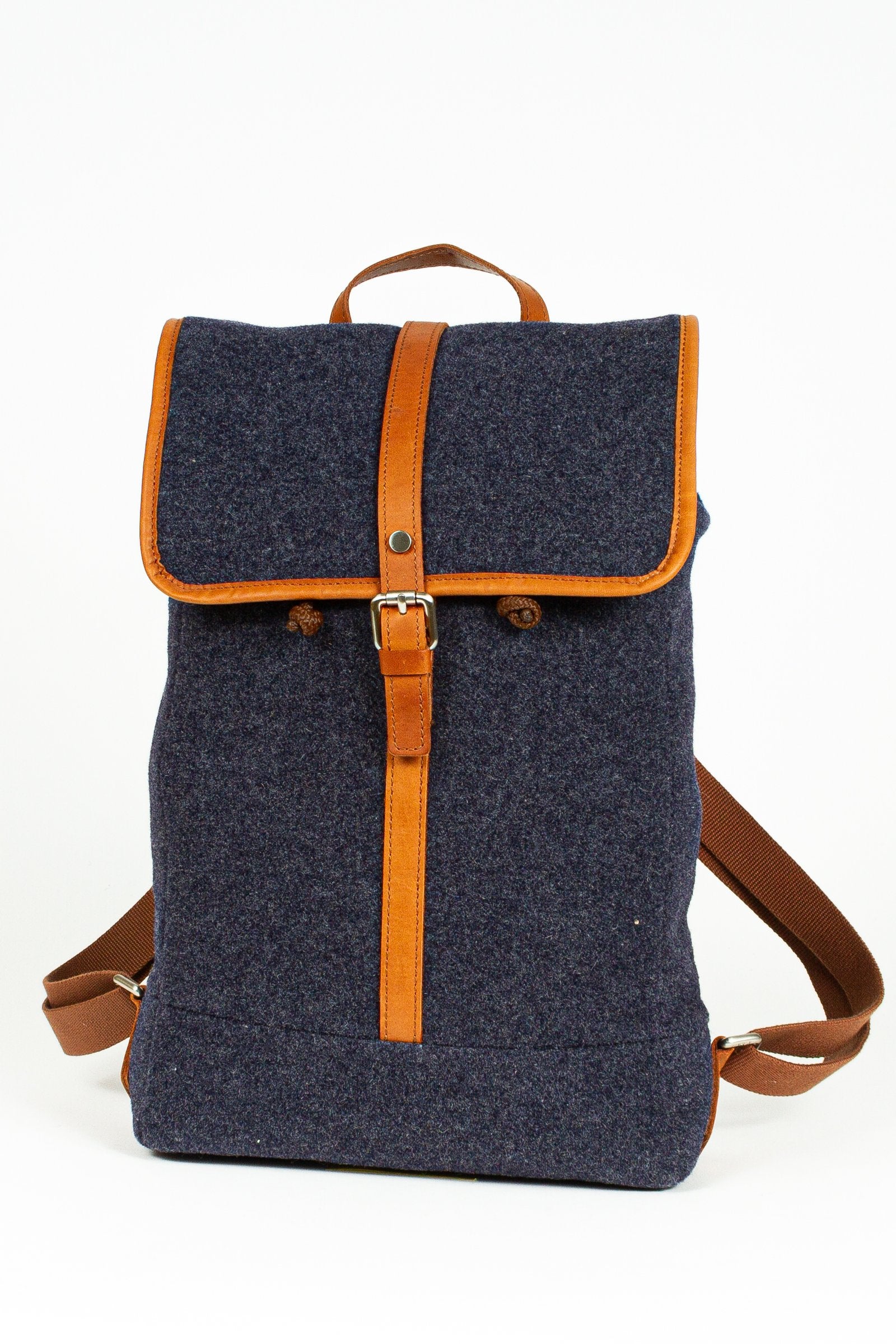 BEON.COM.AU The Jost Farum Square City Daypack is a felt bag made in Europe from premium European leathers and fabrics. Made of wool felt and leather Main compartment fits A4 folders Closes with two-way zipper Padded laptop compartment fits up to 37cm x 27cm x 2cm Zipped compartment Mobile phone pocket 2 pen... Jost at BEON.COM.AU