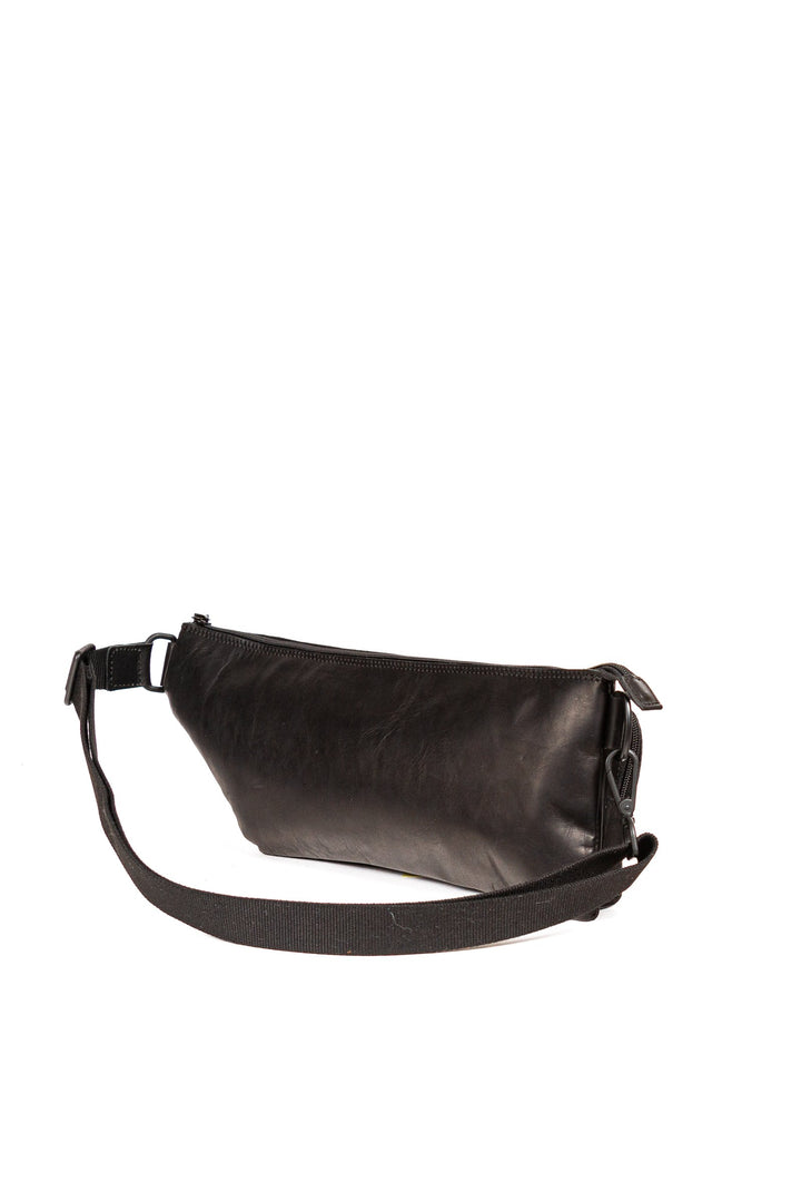 Buy online & save Futura Two Pocket Sling | Black |Jost |BEON.COM.AU The Jost Futura Two Pocket Sling is a leather bag made in Europe from premium European leathers and fabrics. 1 main compartment, landscape inner compartments / organiser, inner compartment 26cm x 32cm x 8cm 9.6L volume Bags Jost at BEON.COM.AU