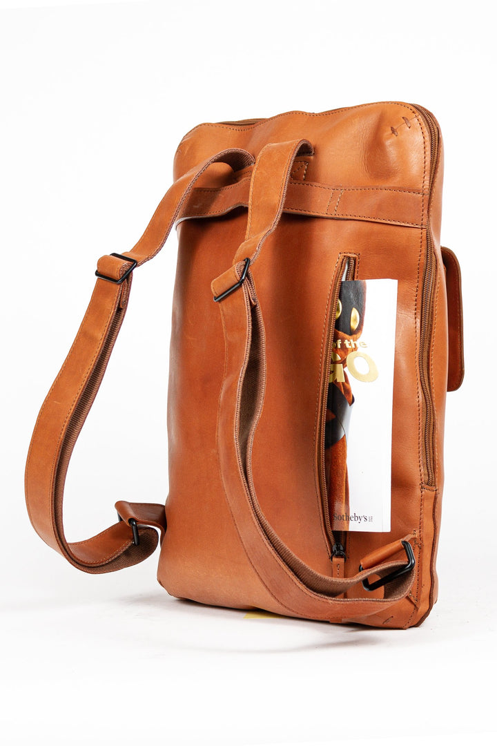 Buy online & save Futura Snap Pocket Backpack | Cognac |Jost |BEON.COM.AU The Jost Futura Snap Pocket Backpack is a leather bag made in Europe from premium European leathers and fabrics. Large laptop backpack made from smooth cowhide with pull-up effect Internal compartment suitable for tablets up to 20cm x 27cm x 1cm  Padded tablet and laptop compartment Front pocket ... Jost at BEON.COM.AU