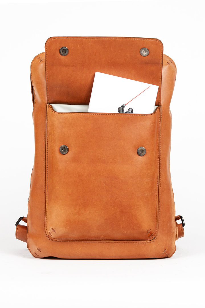 Buy online & save Futura Snap Pocket Backpack | Cognac |Jost |BEON.COM.AU The Jost Futura Snap Pocket Backpack is a leather bag made in Europe from premium European leathers and fabrics. Large laptop backpack made from smooth cowhide with pull-up effect Internal compartment suitable for tablets up to 20cm x 27cm x 1cm  Padded tablet and laptop compartment Front pocket ... Jost at BEON.COM.AU