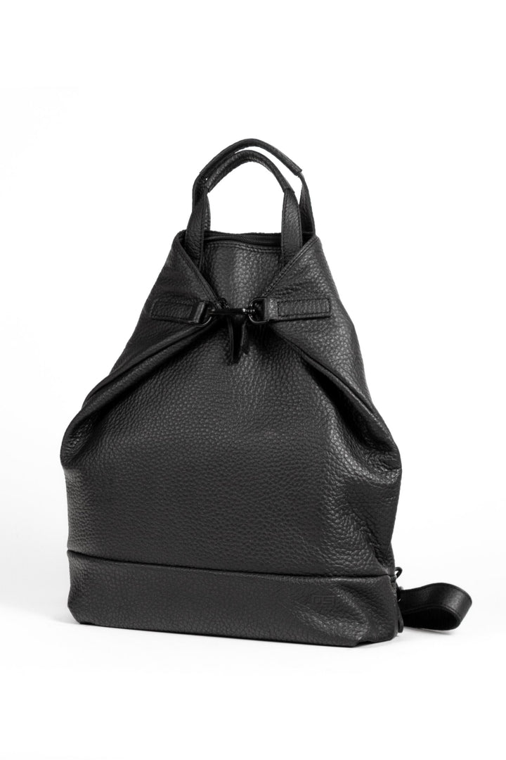 Buy online & save Kopenhagen X-Change Bag | S |Jost |BEON.COM.AU The Jost Kopenhagen X-Change Small is a leather bag made in Europe from premium European leathers and fabrics. 3 in 1 bag that can be worn as a backpack, shoulder bag and handbag Made in coarsely milled cow hide Main compartment fits A4 documents, closes with zipper and carabiner Back zip pocket ... Jost at BEON.COM.AU