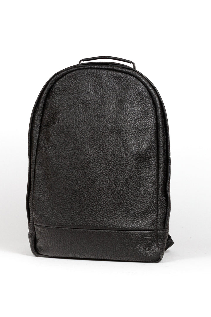 Buy online & save Kopenhagen Daypack | L |Jost |BEON.COM.AU The Jost Kopenhagen Large Backpack is a leather bag made in Europe from premium European leathers and fabrics. Coarsely milled cowhide Backpack padded compartment 28cm x 20cm x 2cm 1 main compartment, fits A4 documents, closes with zipper Mobile phone compartment, 2 pen loops and a key holder 2 c... Jost at BEON.COM.AU