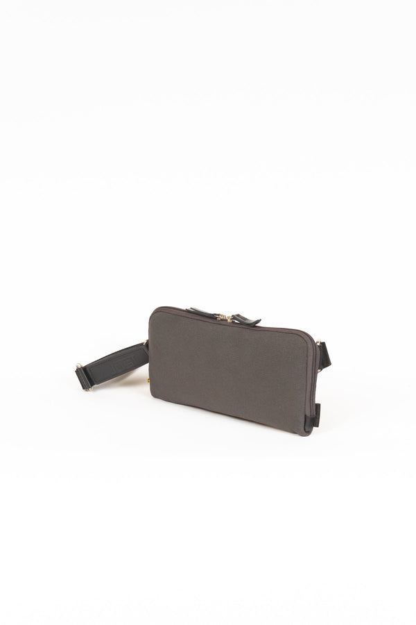 Buy online & save Lund One Pocket Sling | Grey |Jost |BEON.COM.AU The Jost Lund range are sturdy canvas bags with full grain leather trims, all made in Europe from premium European leathers and fabrics. Bags Jost at BEON.COM.AU