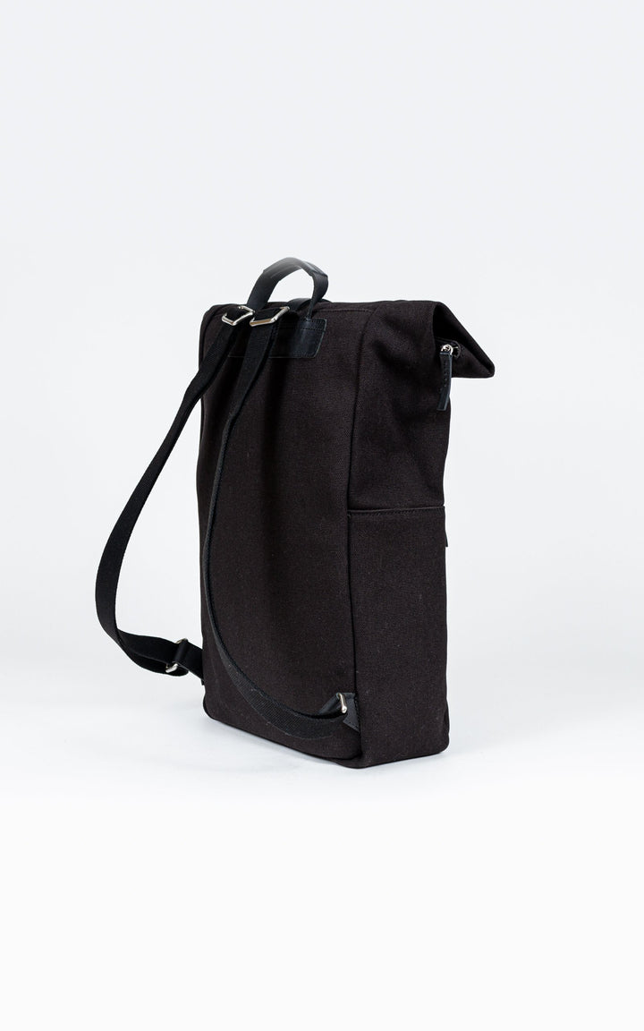 Buy online & save Lund Rolltop Backpack | Black |Jost |BEON.COM.AU The Jost Lund range are sturdy canvas bags with full grain leather trims, all made in Europe from premium European leathers and fabrics. Bags Jost at BEON.COM.AU