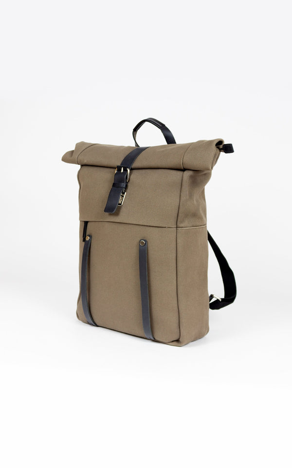 Buy online & save Lund Rolltop Backpack | Olive |Jost |BEON.COM.AU The Jost Lund range are sturdy canvas bags with full grain leather trims, all made in Europe from premium European leathers and fabrics. Bags Jost at BEON.COM.AU