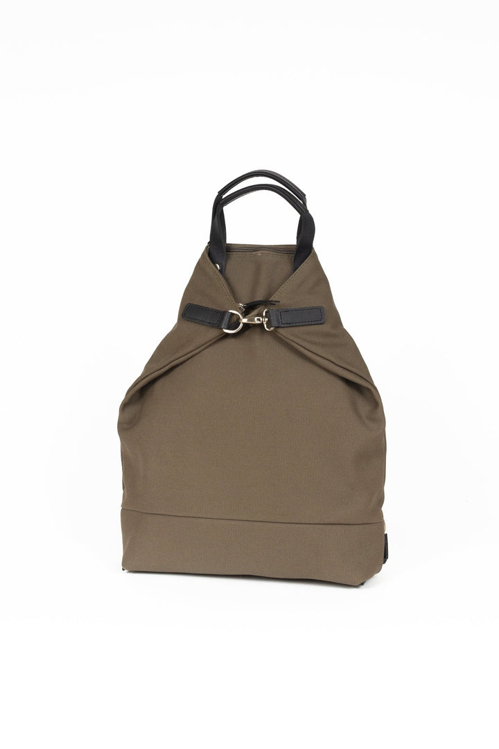 Buy online & save Lund X-Change Bag S | Olive |Jost |BEON.COM.AU The Jost Lund range are sturdy canvas bags with full grain leather trims, all made in Europe from premium European leathers and fabrics. 3 in1 bag that can be worn as a backpack, shoulder bag and handbag Main compartment fits A4 documents, closes with zipper and carabiner Back zip pocket Leather ... Jost at BEON.COM.AU