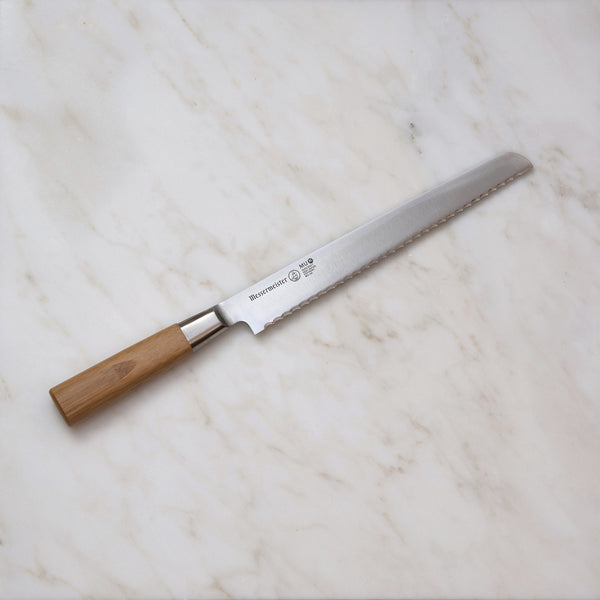 Buy online & save Mu Bamboo Scalloped Bread Knife 8.75 Inch (22.2cm) |Messermeister |BEON.COM.AU MU 06      Mu Bamboo Scalloped Bread Knife The Messermeister Mu Bamboo Bread Knife has an 8.75 blade and a scalloped edge. The bread knife is a wider and longer bladed version of a tomato knife. Features One-piece, fully stamped 15° Precision edge Closed bolster collar Extra-wide chef's knife... Messermeister at BEON.COM.AU