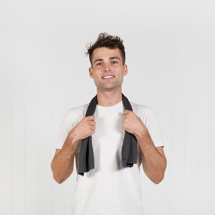 Snap Cold Towel |Bambury |BEON.COM.AU These towels are great to use when playing sport, exercising, participating in outdoor activities or for simply just keeping cool. Innovative fibre technology combined with the principles of evaporative cooling allow the Snap Cold Towel to help you stay refreshingly cool without the use of chemic... at BEON.COM.AU