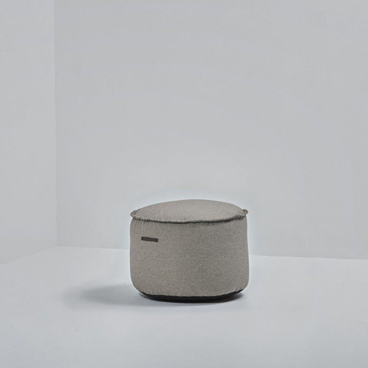 Buy online & save Retro it Medley Drum |Sackit Australia |BEON.COM.AU RETROit Medley Drum – luxurious comfort! Use the RETROit Medley Drum as the extra seat in the living room, the corridor or in the bedroom – or use it together with your recliner or the sofa to rest your feet on.You get a piece of high-end furniture made from the finest material to guarantee you a... Sackit Australia at BEON.COM.AU