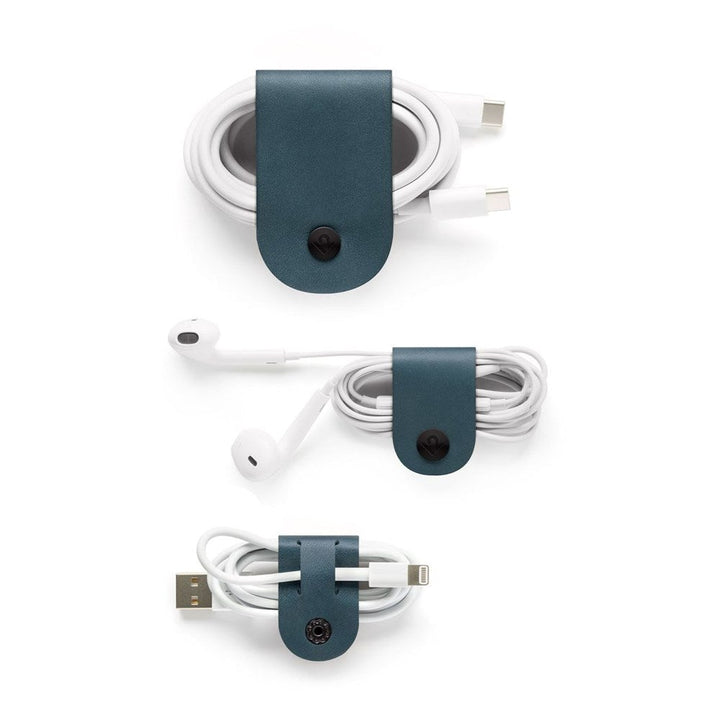 Buy online & save Cablesnap 3 Pack - Teal |Twelve South |BEON.COM.AU Keep cords under control with CableSnap. CableSnaps are dapper leather wraps that keep your cables neatly coiled and tangle free. Sold in packs of three, each set includes one large and two small cable managers. Without cable wings on the new MacBook power adapters, your 2-metre USB-C charging ca... Twelve South at BEON.COM.AU
