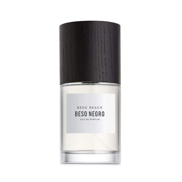 Buy online & save Beso Beach Beso Negro Eau de Parfum - 100ml |Beso Beach |BEON.COM.AU Beso Negro pays homage to a memorable sunsets. The most provocative kiss... notes of violet and cardamom give way to the night, to the provocation of patchouli and to the wildest side of leather and sandalwood. A unique personality that unites in a carnal kiss where the darkness and the moon are ... Beso Beach at BEON.COM.AU