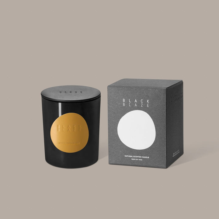 Neroli Bigarade Scented Candle HOME CANDLE Available at BEON | NEROLI BIGARADETUBEROSE • ORANGE FLOWER • TONKA Notes A soothing, floral, dream - the moon peers out over the horizon. The moment Dusk. The combination of light and dark. When the moon rises o