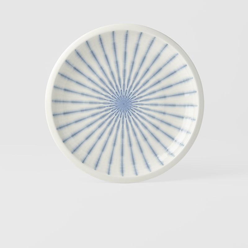 Save on Focus White Rounded Plate Made in Japan at BEON. 25cm diameter x 3.5cm height Dinner plate in Focus designThese are great as dinner plates for every day use or use for serving plates at dinner parties.Handmade in JapanDishwasher and microwave safe