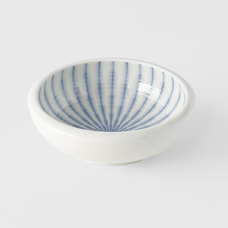 Save on Focus White Rounded Bowl Made in Japan at BEON. 17cm diameter x 6cm height Rounded Bowl in Focus design This beautiful rounded bowl is perfect for everyday use or bring out on special occasions Handmade in Japan.Microwave and dishwasher safe