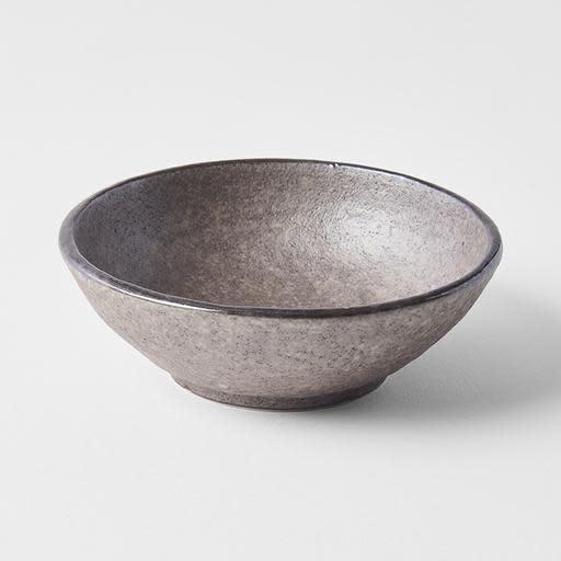 Save on Earth Small Shallow Bowl Made in Japan at BEON. 13cm diameter x 4.5cm height Small Shallow Bowl in Earth design. The Earth range features a unique glaze with rustic tones with a focus on simple texture. When turned toward to the light, it shimmers silver. This small shallow bowl is the perfect size for sauces, dips, snacks or your favourite set dessert Handcrafted in Japan.Microwave and dishwasher safe.