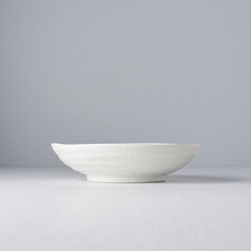 Save on Off White Shallow Bowl Made in Japan at BEON. 21cm diameter x 5cm height. Shallow bowl in Off White designThis is a great shallow bowl to use as an everyday bowl, use for noodles. pasta risottos and saladsHandmade in Japan. Microwave and Dishwasher safe.