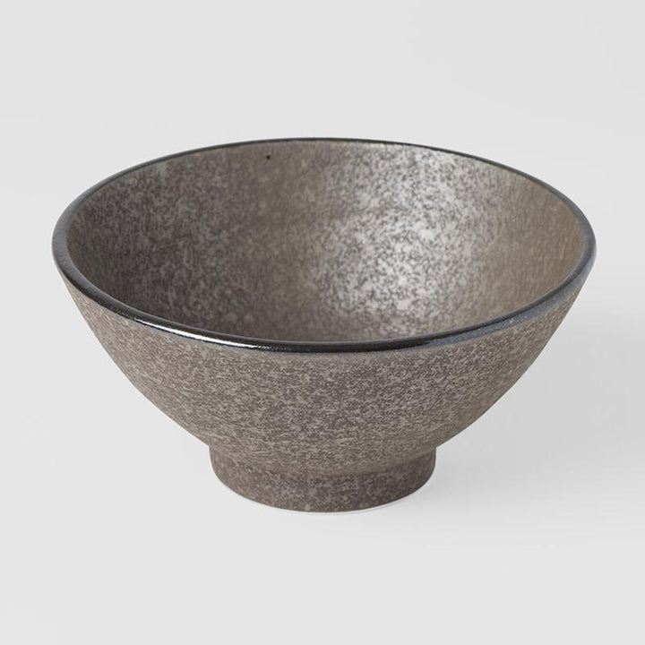 Save on Earth Udon Bowl Made in Japan at BEON. 20cm diameter x 8cm height Udon Bowl in Earth design The Earth range features a unique glaze with rustic tones with a focus on simple texture. When turned toward to the light, it shimmers silver. Traditionally used for udon, the deep shape of this bowl is perfect for soups, noodles, pasta, salads and curry dishes. Handcrafted in JapanMicrowave and dishwasher safe