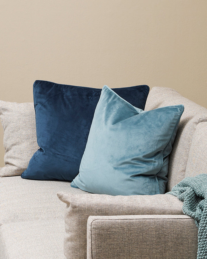 Quattro Cushion Create an alluring and sophisticated space with the sumptuous effect of velvet. Our easy-to-care-for Quattro adds a soft, luxurious addition to any space. Double-sided and featuring a piped edge, the Quattro is made from durable polyester