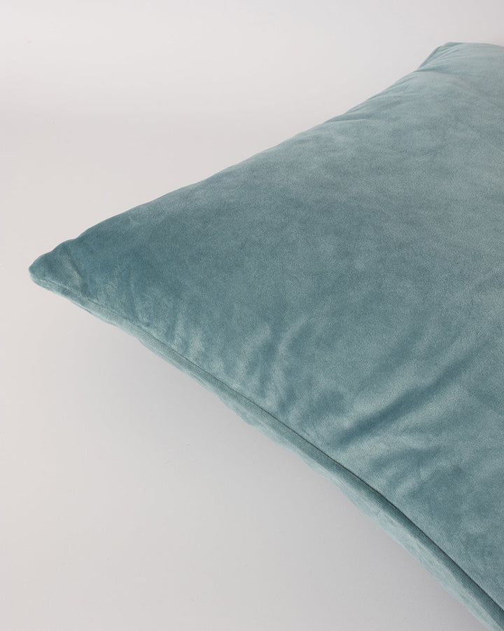 Quattro Cushion Create an alluring and sophisticated space with the sumptuous effect of velvet. Our easy-to-care-for Quattro adds a soft, luxurious addition to any space. Double-sided and featuring a piped edge, the Quattro is made from durable polyester