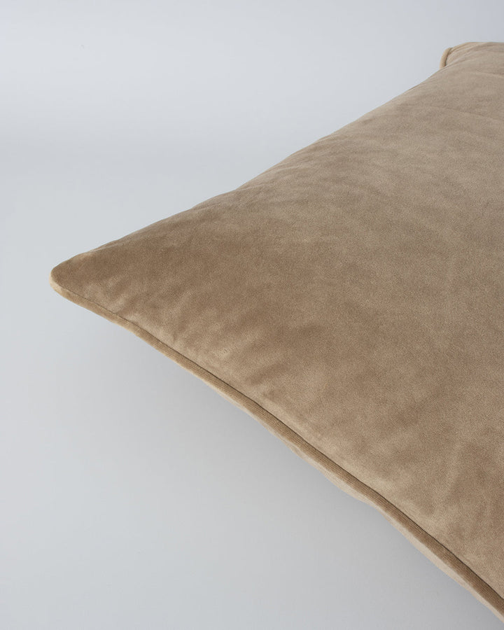 Quattro Cushion Create an alluring and sophisticated space with the sumptuous effect of velvet. Our easy-to-care-for Quattro adds a soft, luxurious addition to any space. Double-sided and featuring a piped edge, the Quattro is made from durable polyester