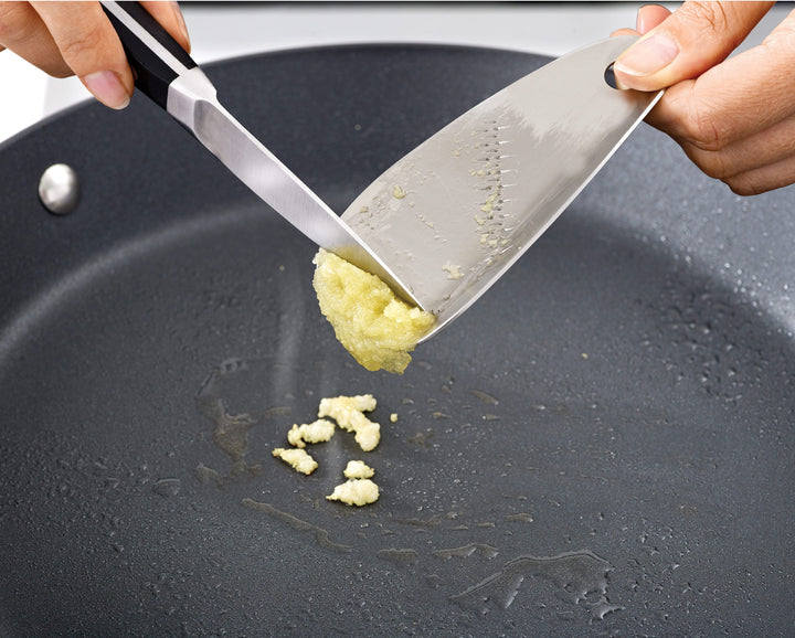 Buy online & save Shred-Line™ Garlic & Ginger Grater | BEON.COM.AU  Make homemade garlic or ginger paste quickly and easily with this neat kitchen tool.  Sharp, double-action cutting teeth for fast results Smooth surface makes removing pulp easy Also ideal for grating nutmeg and other spices Stainless-steel helps remove garlic odour from fingers when washed by h... Joseph Joseph at BEON.COM.AU